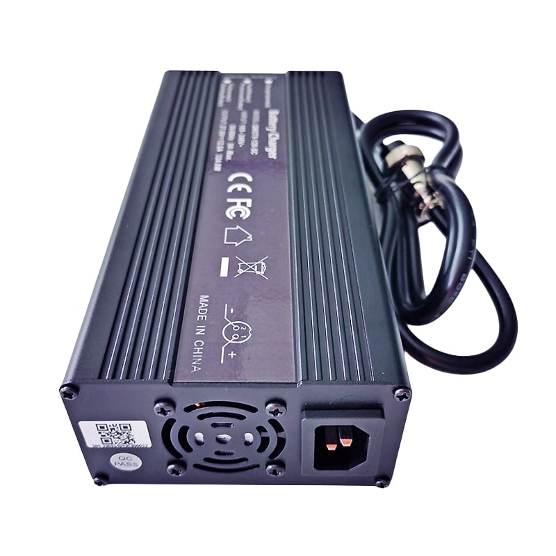 Cargador de batería de 600W, 60V, 6a, 7a, 8a, cargador portátil para baterías de plomo ácido SLA / AGM / VRLA / GEL, salida 73,5 V 8a con PFC
