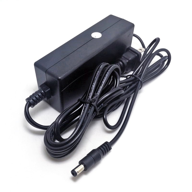 57.6V 58.4V 0.5A 30W Cargador de batería rápida para 16S 48V 51.2V Lifepo4 Scooter eléctrico Bike Cartero de golf portátil Cargador de energía portátil
