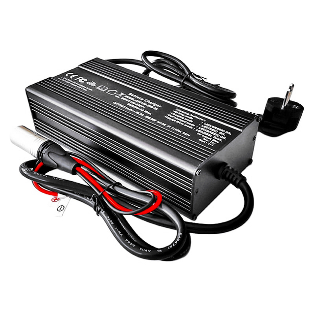 Cargadores de batería de 360W 42V 43.2V 43.8V 6A 7A 8A IP56 CARGADORES IMPRESIONES DEL AGUA PARA 12S 36V 38.4V Robots triciclos eléctricos Lifepo4 Al aire libre