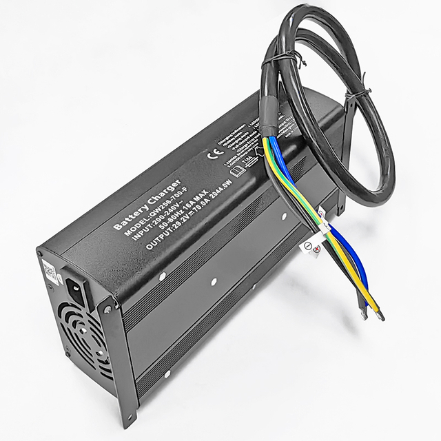 Cargador de batería AC 220V 2200W 32,4V 32,85V 50a 55a 60a 65a Cargadores para 9S 27V 28,8V motocicleta eléctrica coches eléctricos LiFePO4 batería