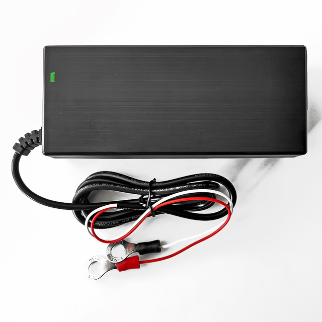Batería portátil de 90W Cargador 50.4V 51.1V 1.5A para 14S 42V 44.8V Lifepo4 Scooters eléctrico Packle de batería