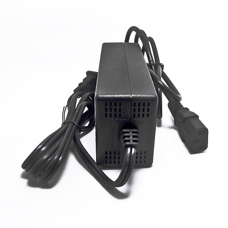 150W 18V 18.25V 7A 8A Cargador rápido para 5s 15V 16V Lifepo4 Batería de almacenamiento de energía de bicicleta eléctrica Adaptador de alimentación