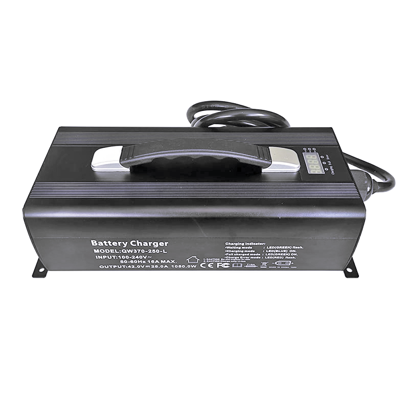 AC 220V 2200W Cargador rápido de 12V 65A Cargador de batería 70A para la batería de plomo cargador nuevo Vehículos de energía Batería de almacenamiento de energía