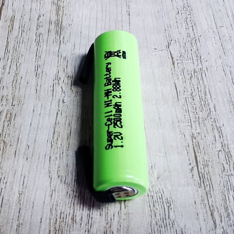 Batería recargable AA NiMH de 1,2 V con lengüetas para soldar (2500 mAh)