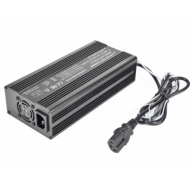 CANBUS CANBUS 360W 68.4V 69.35V 4A 5A Batería Cargador para 19S 57V 60V 60.8V LIFEPO4 BATERÍA SMART ROBOT DRONES Scooter eléctrico AGV