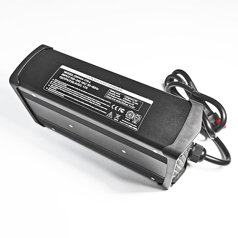 Cargador de 900W LiFePO4 79.2V 80.3V 10A 11A Cargador de batería para 22s 66V 70.4V Lleavadas eléctricas Triticles eléctricos Batería Pack