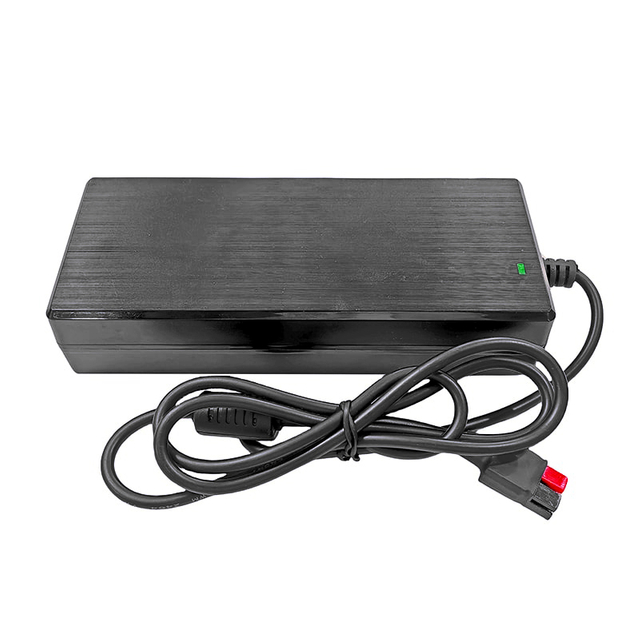 120W 46.8V 47.45V 48V 2A 2.5A Cargador rápido para 13S 39V 41.6V 42V Lifepo4 Pack Battery Scooters Electric Battery Cargador de alimentación Fuente de alimentación