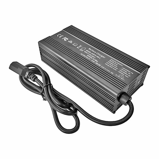 Cargadores de batería de 360W 39.6V 40.15V 7A 8A 9A LIFEPO4 CARGADOR PARA 11S 33V 35.2V 36V Scooters eléctrico Batería de motocicletas eléctricas