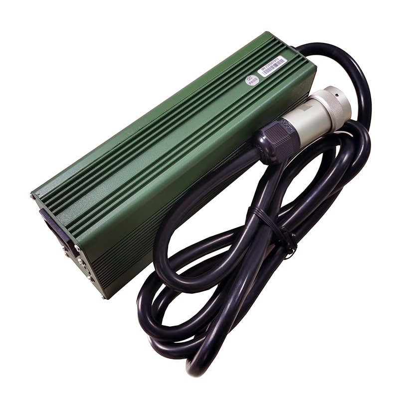 600W LIFEPO4 Cargador de batería 50.4V 51.1V 10A 12A Cargadores al aire libre Adaptadores para 14S 42V 44.8V Batería de almacenamiento de energía de la motocicleta eléctrica