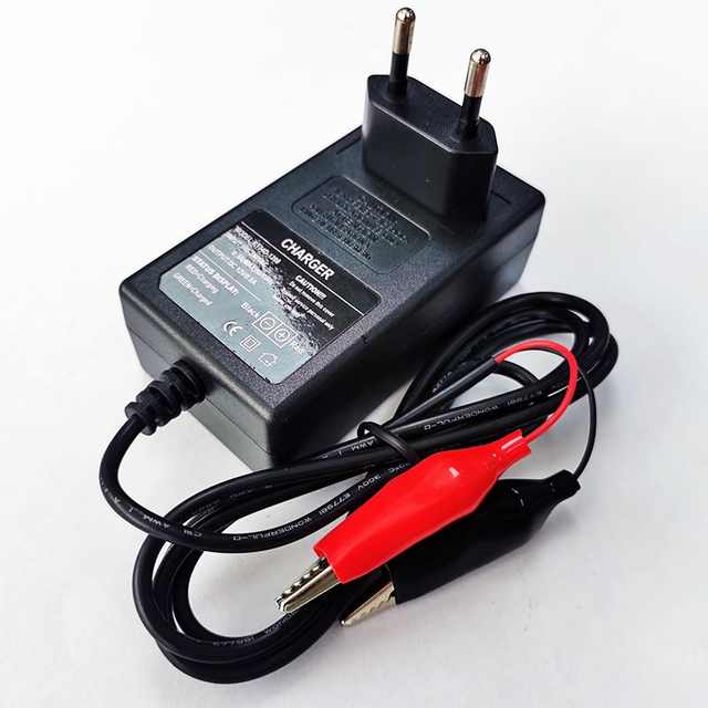 Cargador de 24W 29,4V 0.5A 0.8A para 7S 24V 25.2V 25.9V Baterías de iones de litio Paquete de baterías para scooters eléctricos AU UE Reino Unido EE. UU. Fuente de alimentación portátil