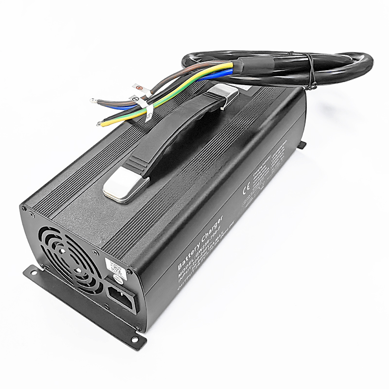AC 220V 1500W LIFEPO4 Cargador de batería 82.8V 83.95V 84V 15A 17A Cargador rápido para 23S 69V 72V 73.6V PAQUEO DE BATERÍA DE LA BATERÍA DEL CORTES