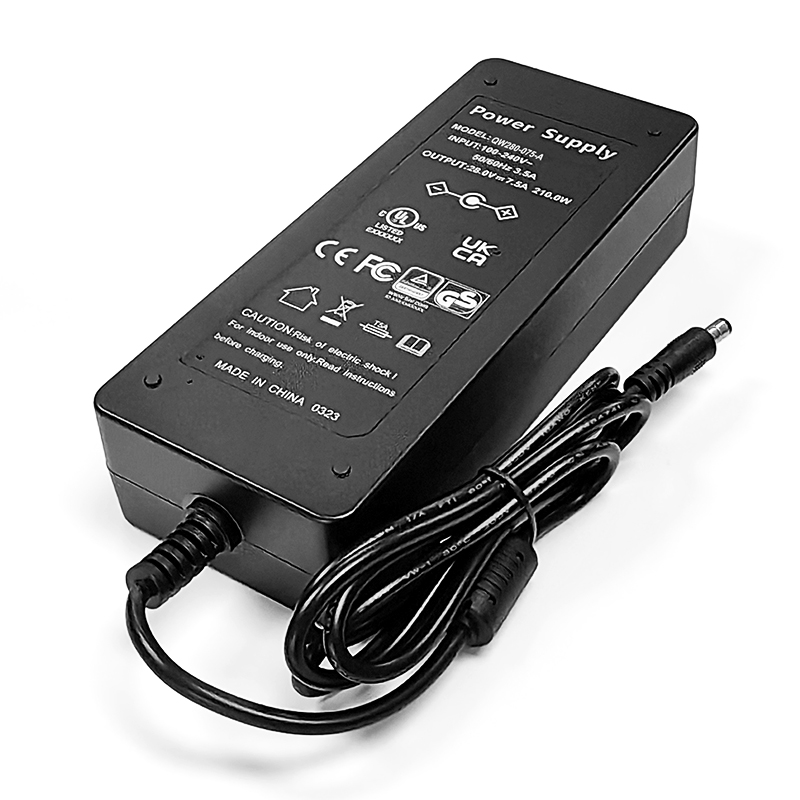 Cargador de batería de 240W 82.8V 83.95V 84V 2A 2.5A Cargador inteligente para 23S 69V 72V 73.6V Scooters eléctricos Lifepo4 Batería Pack