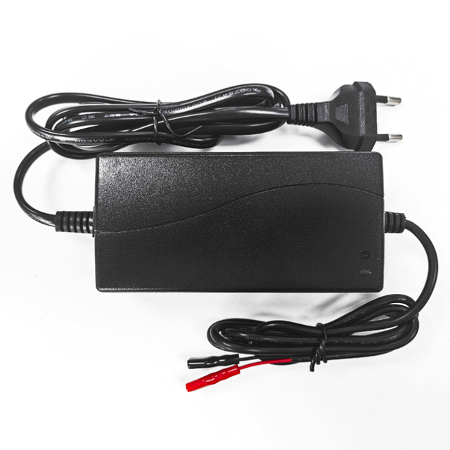 Cargador portátil de 60W 46.8V 47.45V 48V 1A Batería Cargador para 13S 39V 41.6V 42V Power Scooter Electric Scooter Lifepo4 Battery Battery