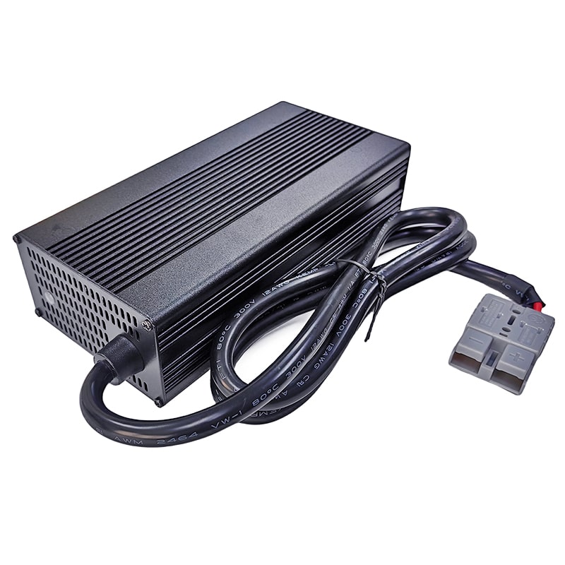 Cargadores de batería de 360W 64.8V 65.7V 4A 5A 5.5A Lifepo4 Cargador 18S 54V 57.6V Scooters eléctricos Motocicletas eléctricas Batería Pack