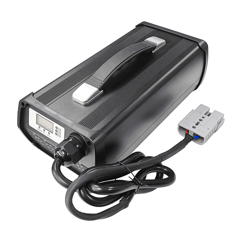 Cargador de 900W LiFEPO4 50.4V 51.1V 15A 17A Cargador de batería para 14S 42V 44.8V Lleavadas eléctricas Triticles eléctricos Batería Pack