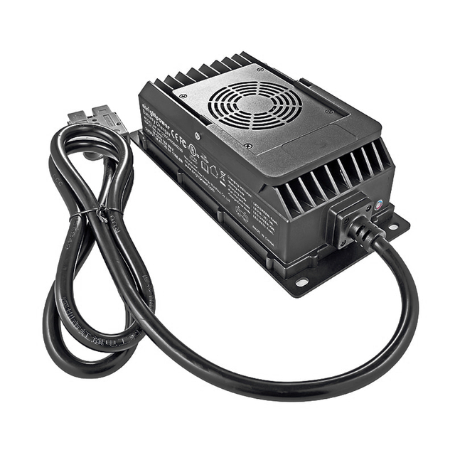 AC 220V 1800W 48V 25A 30A IP67 Cargador de batería a prueba de agua para ahorro de energía Baterías de plomo ácido Barco eléctrico Carro de golf Fuente de alimentación al aire libre