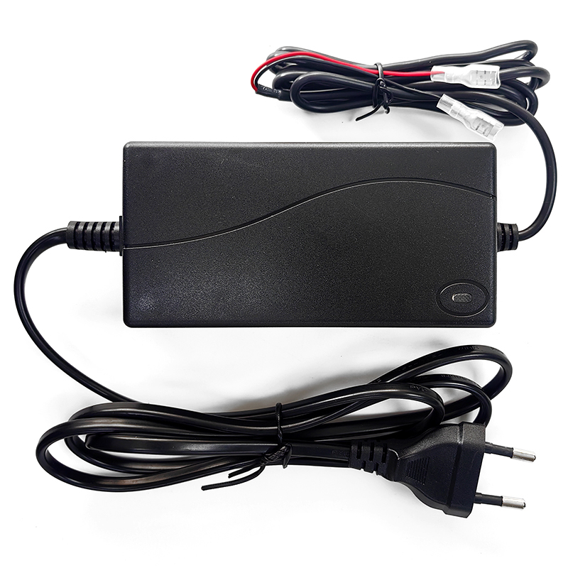 60W 57.6V 58.4V 1A Cargador rápido para 16S 48V 51.2V LIFEPO4 Batería Batería Taladros de energía Cargador portátil Lifepo4 Batería Cargador