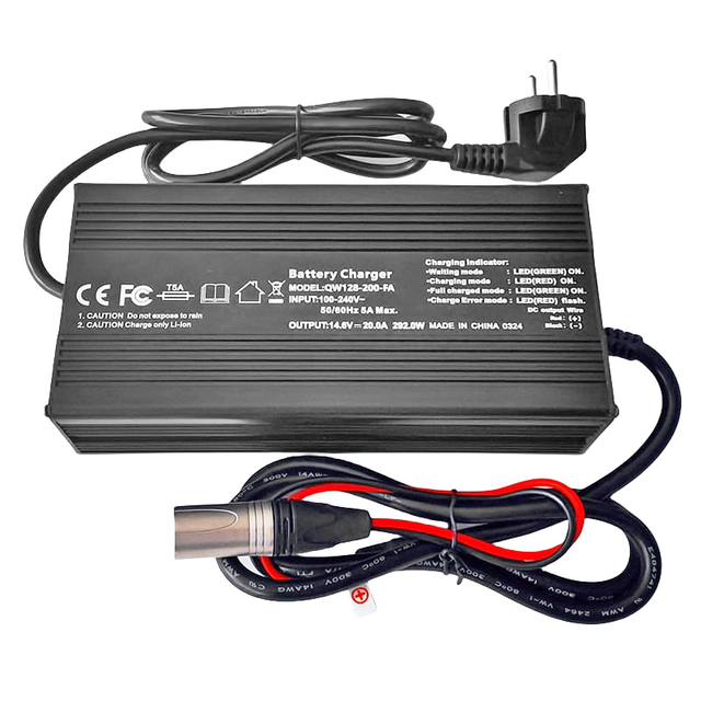 Cargadores de batería de 360W 14.4V 14.6V 20A IP56 Cargadores impermeables para 4s 12V 12.8V Robots triciclos eléctricos Lifepo4 Al aire libre Cargador