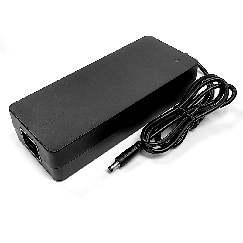 Cargador de batería de 240W 82.8V 83.95V 84V 2A 2.5A Cargador inteligente para 23S 69V 72V 73.6V Scooters eléctricos Lifepo4 Batería Pack