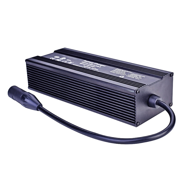 Cargador impermeable de 250W 36V 5A Cargadores para AGM VRLA Gel Berinas ácidas Luces de calles solares de la calle Solar Packines eléctricos Batería de botas eléctricas