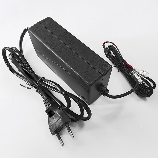 Cargador de batería de 60W 24V 2A Cargador para AGM VRLA Gel Batterías ácidas Luces Solar Street Lights LED Lights Battery Battery