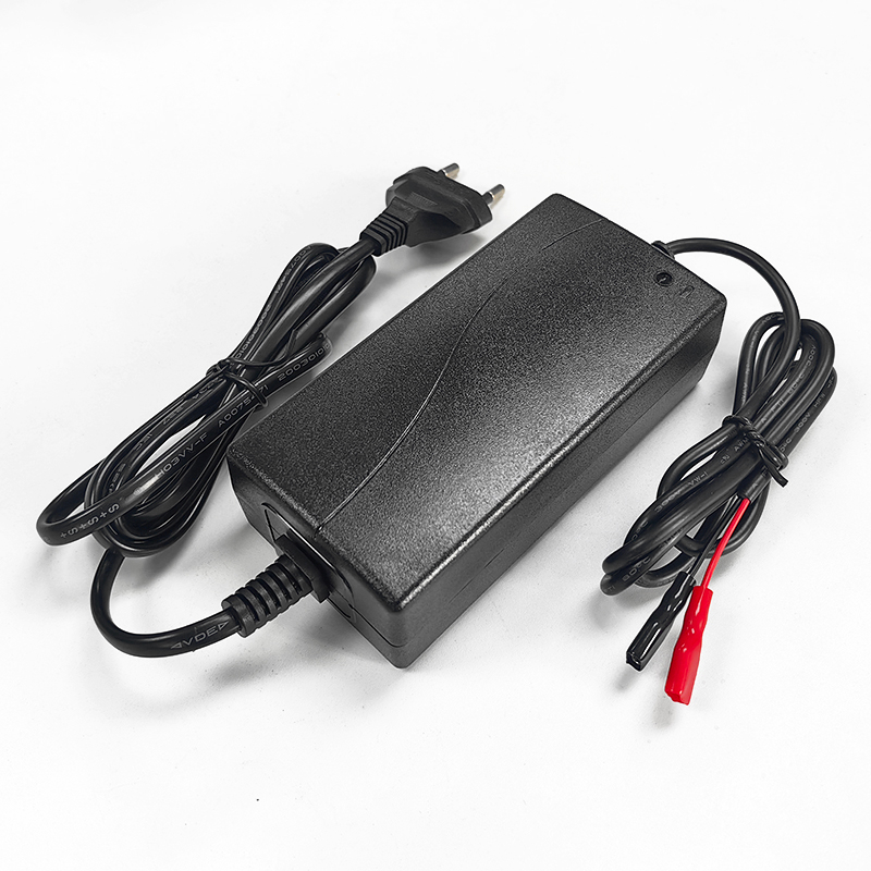 Cargador de batería de 60W 24V 2A Cargador para AGM VRLA Gel Batterías ácidas Luces Solar Street Lights LED Lights Battery Battery