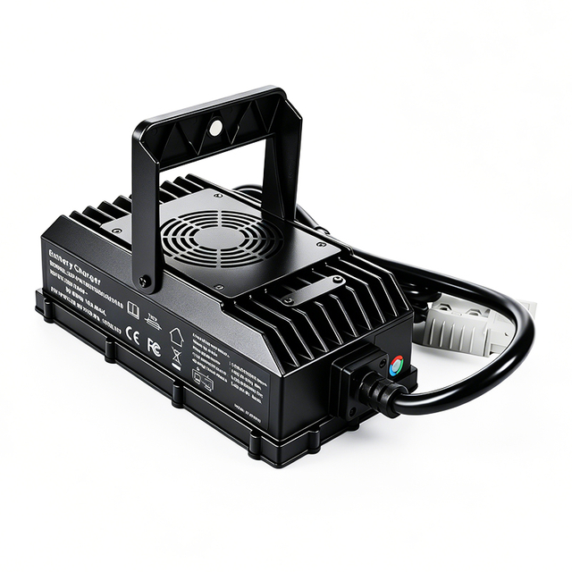 Cargador impermeable AC 220V 1500W 24V 25A 30A IP67 Cargador de batería para ahorro de energía Baterías de plomo ácido Fuente de alimentación exterior para barcos eléctricos