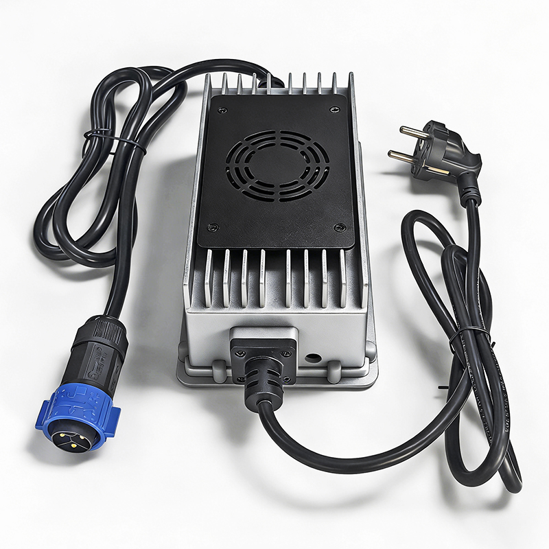 Cargador para exteriores de 900W, 58,4 V, 15a, IP67, cargador de batería de plomo y ácido sellado resistente al agua, adecuado para batería de GEL SLA de 48V AGM
