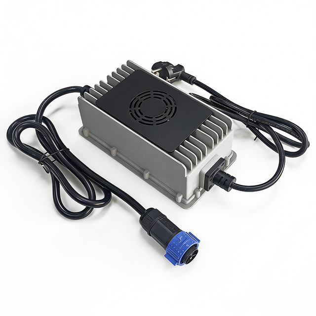 Cargador para exteriores de 900W, 87,6 V, 10a, IP67, cargador de batería de plomo y ácido sellado resistente al agua, adecuado para paquete de baterías de GEL SLA de 72V AGM
